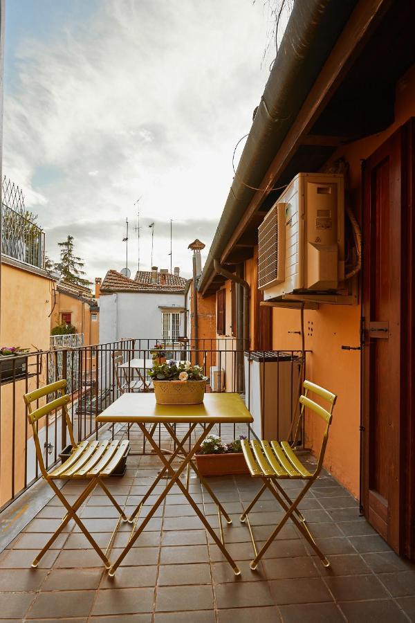 Italian Design Small Attic Bologna Exteriör bild